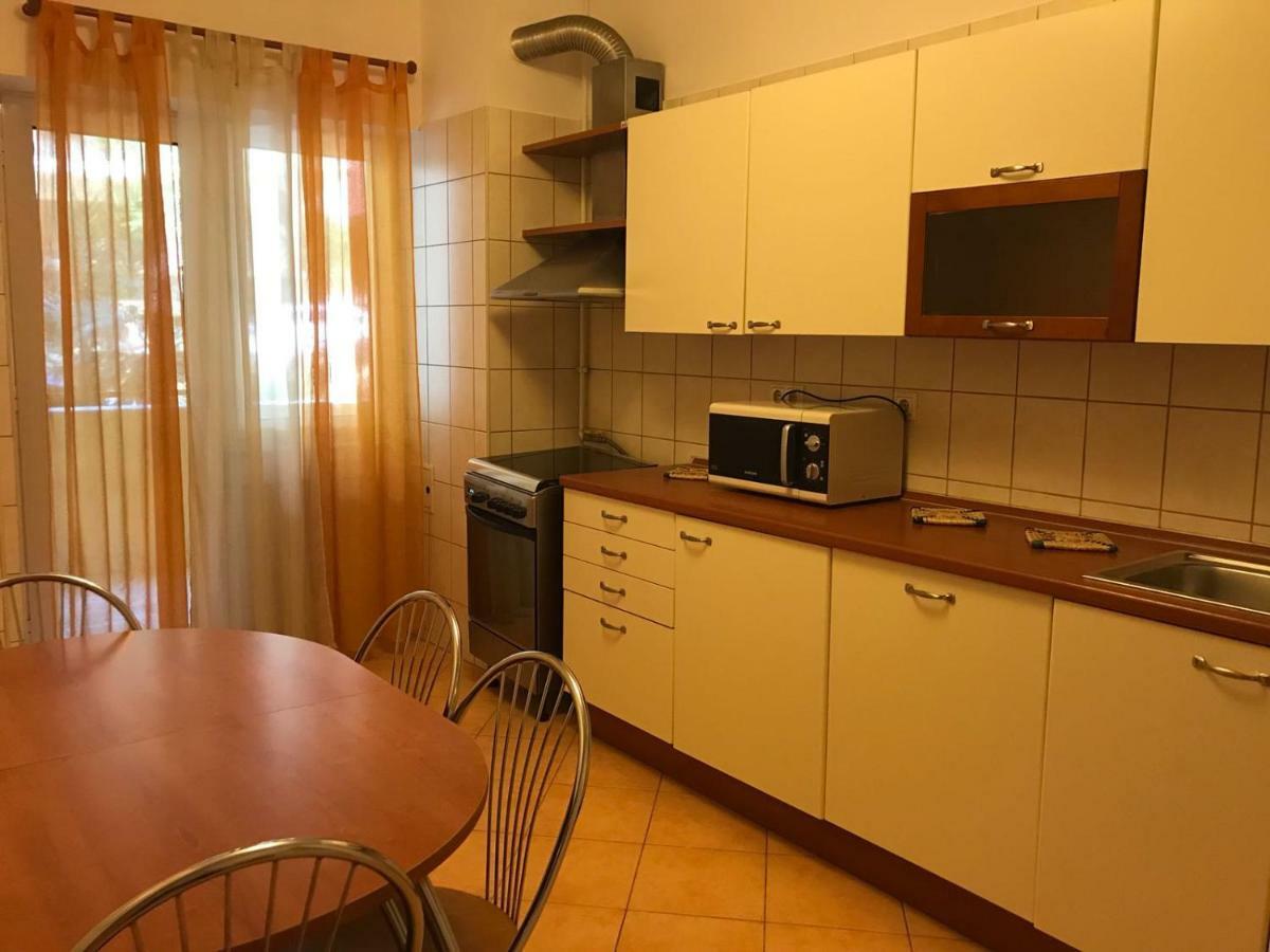 Nordului Herastrau Luxury Apartmentブカレスト エクステリア 写真